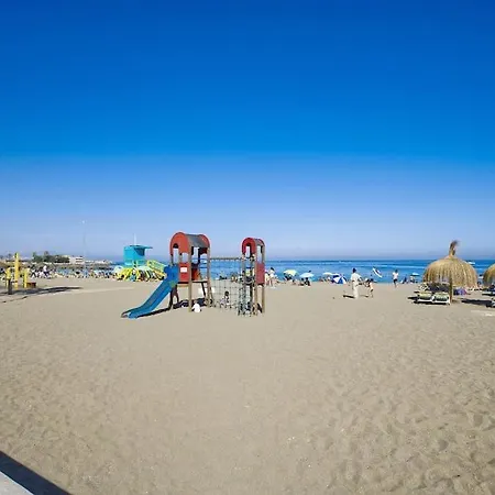 Plein Centre, 100 M De La ! *