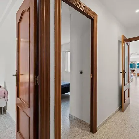 דירה Plein Centre, 100 M De La ! פואנגירולה