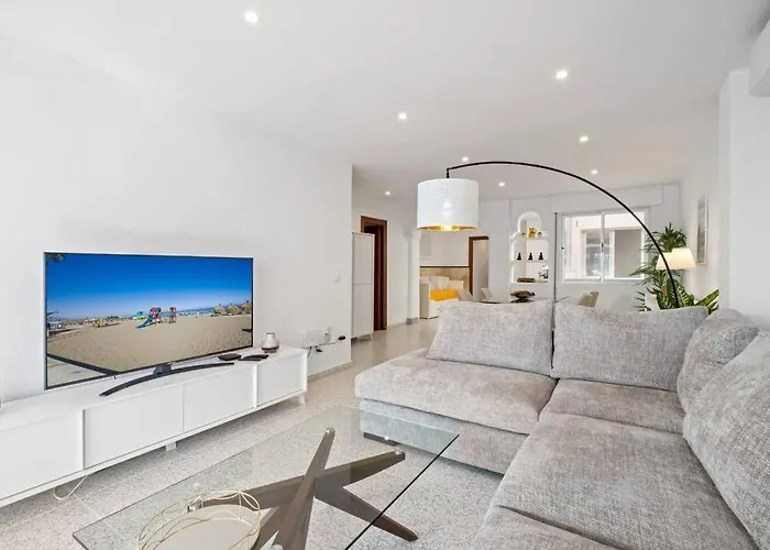 Plein Centre, 100 M De La ! Apartamento